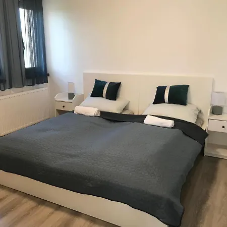 Rita Apartman *